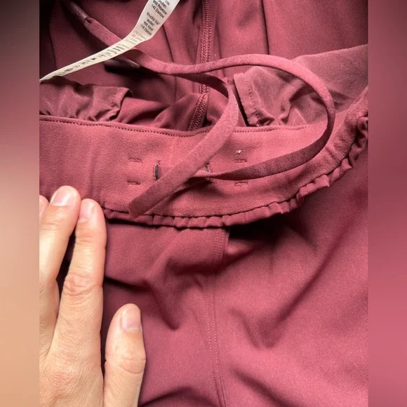 Lululemon keep moving pants - Picture 10 of 12